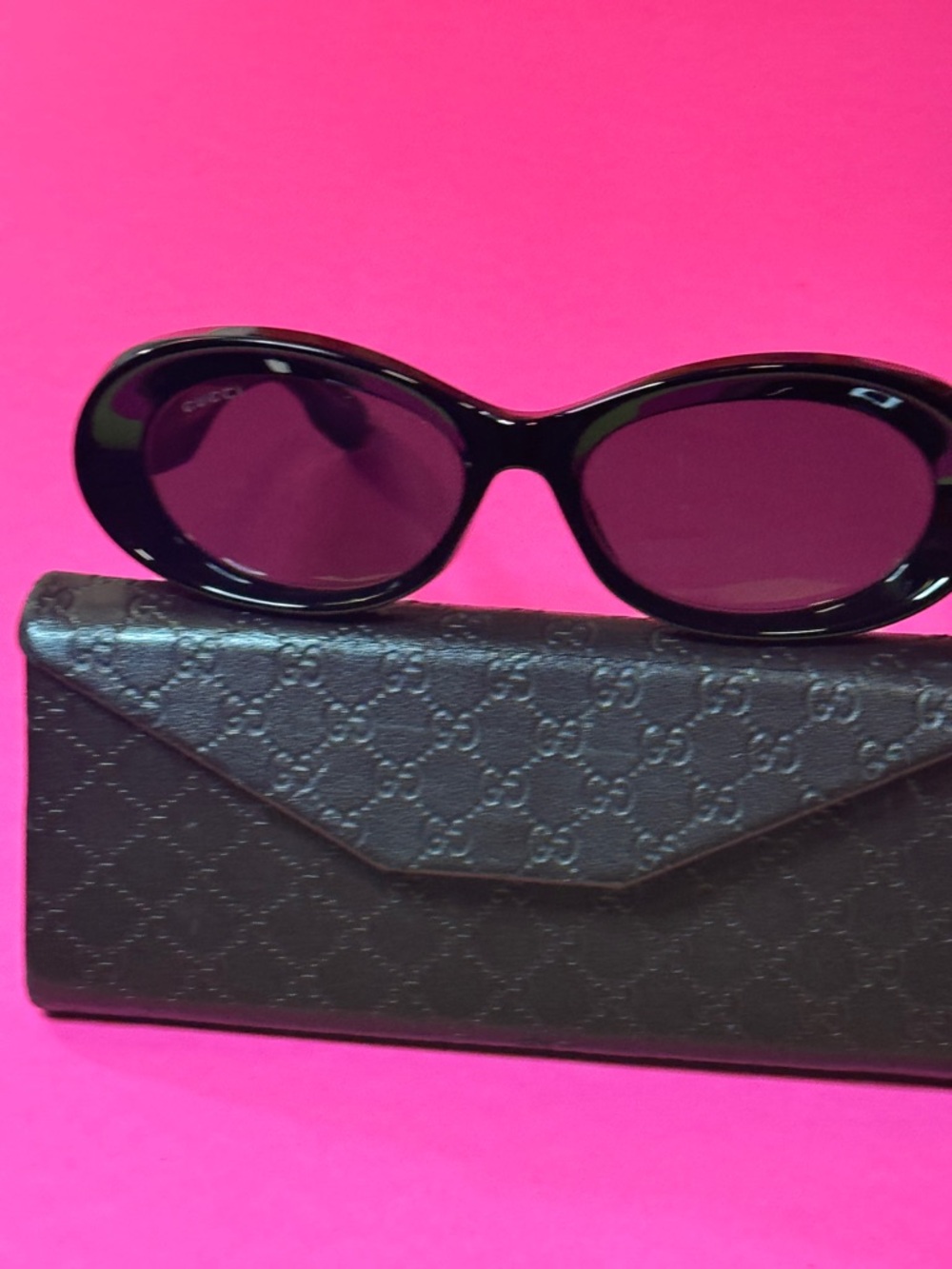 Gucci Black Oval Women's Sunglasses size 54/17 with Black GG Case - Picture 2 of 13